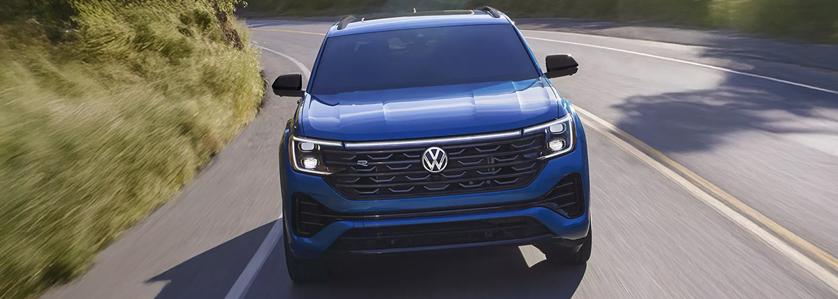 2025 Volkswagen Atlas Cross Sport in motion